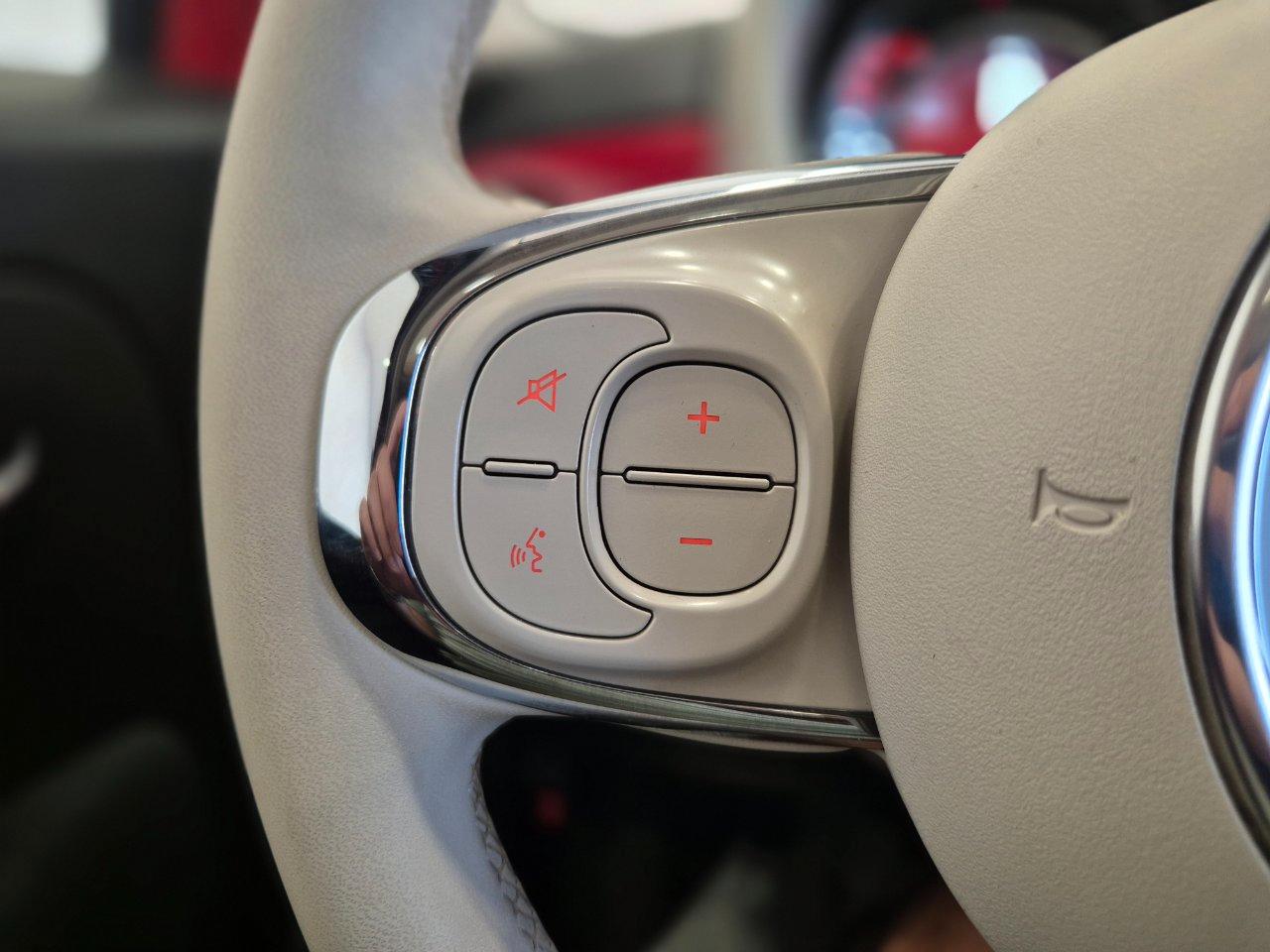 Fiat 500 1.0 hybrid Dolcevita 70cv !! PREZZO REALE !! - NEOPATENTATI - Carplay - Tetto Pano