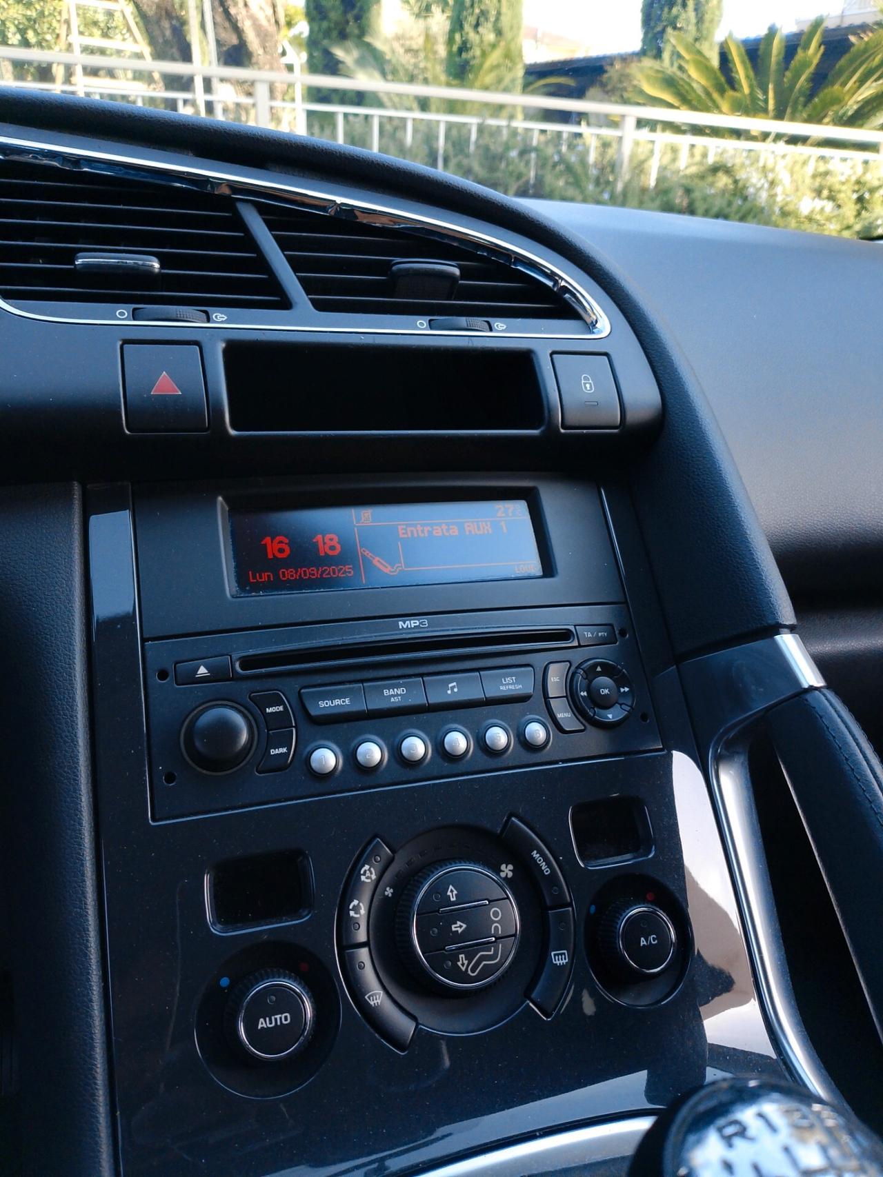 Peugeot 3008 1.6 HDi 110CV Premium