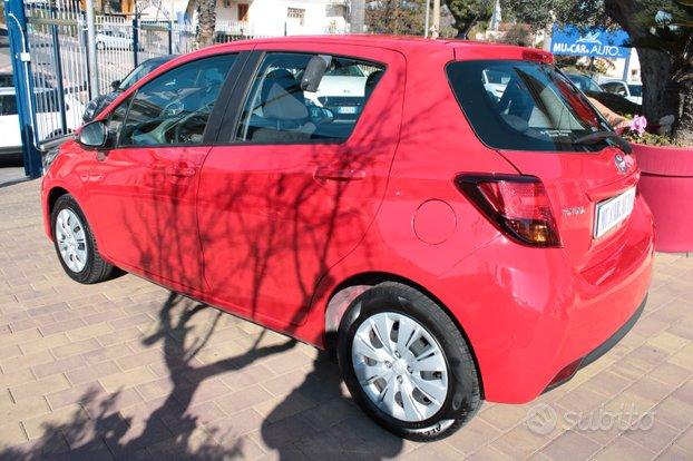 Toyota Yaris 1.0 5p. 69cv x neopatentati active