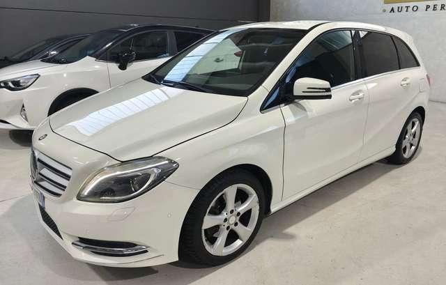 Mercedes-Benz B 180 B180 Premium Led Navigatore pelle Neopatentati