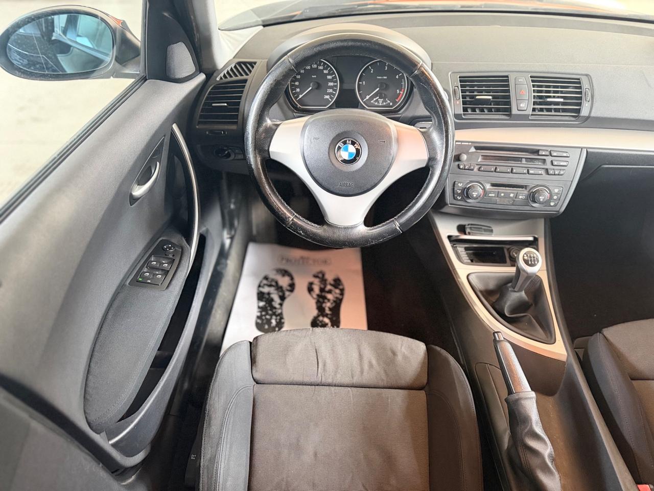 Bmw 118 118d cat 5 porte Attiva NEOPATENTATI