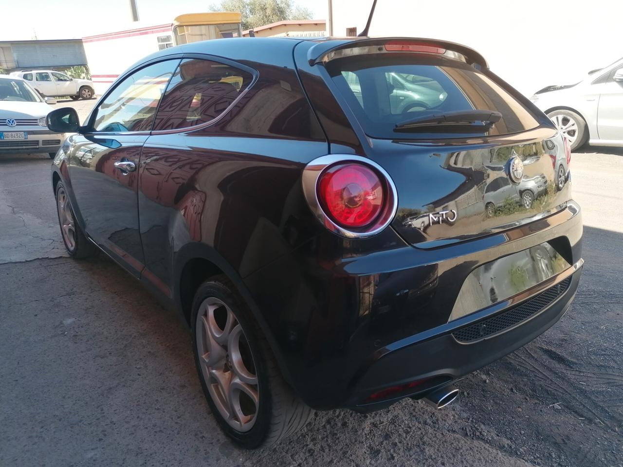 Alfa Romeo MiTo 1.6 JTDm-2 S&S Distinctive Sport Pack