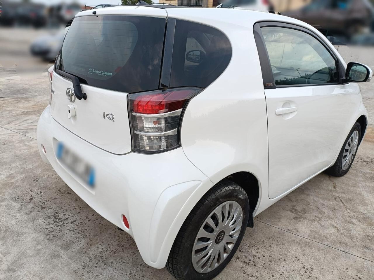 Toyota iQ 1.0 CVT Trend