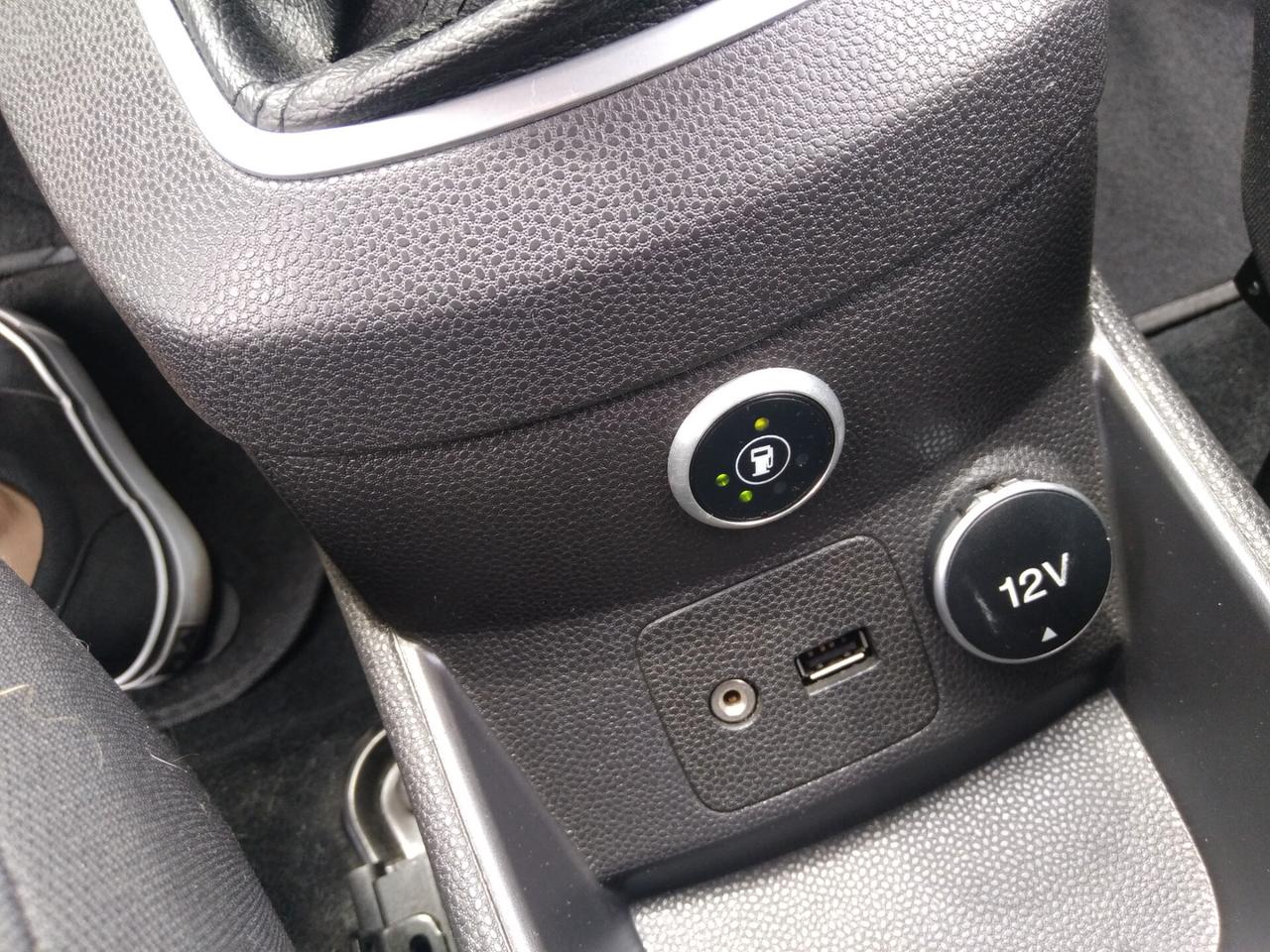 Ford Fiesta 1.4 5p. Bz.- GPL Titanium x neopatentati