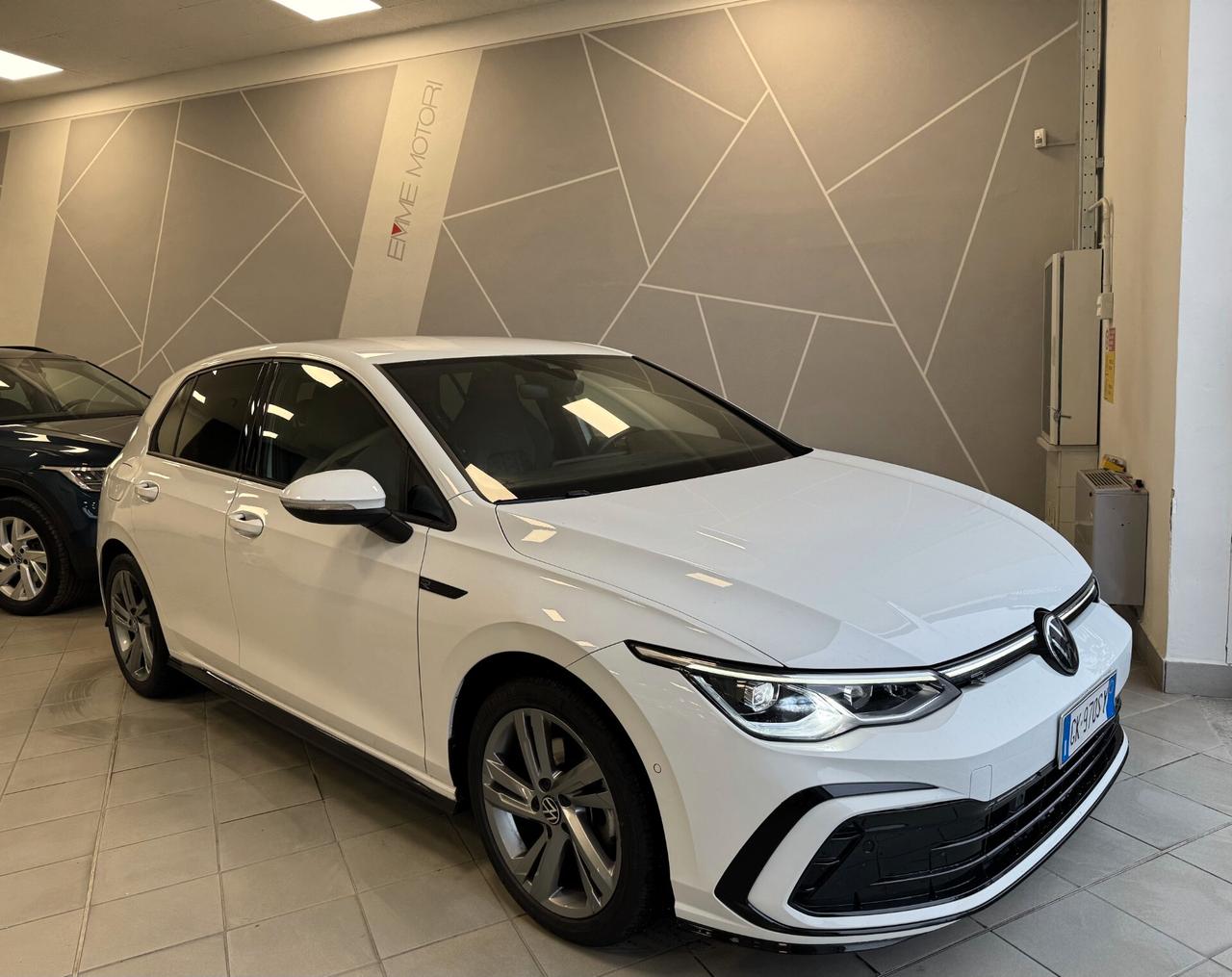 Volkswagen Golf 1.5TSi evo R-Line / NO VINCOLI / Fari Performance