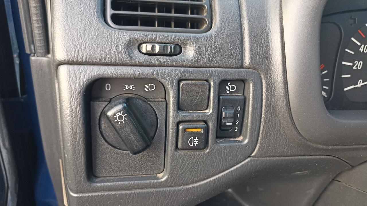 Opel Agila 1.0 12V Enjoy