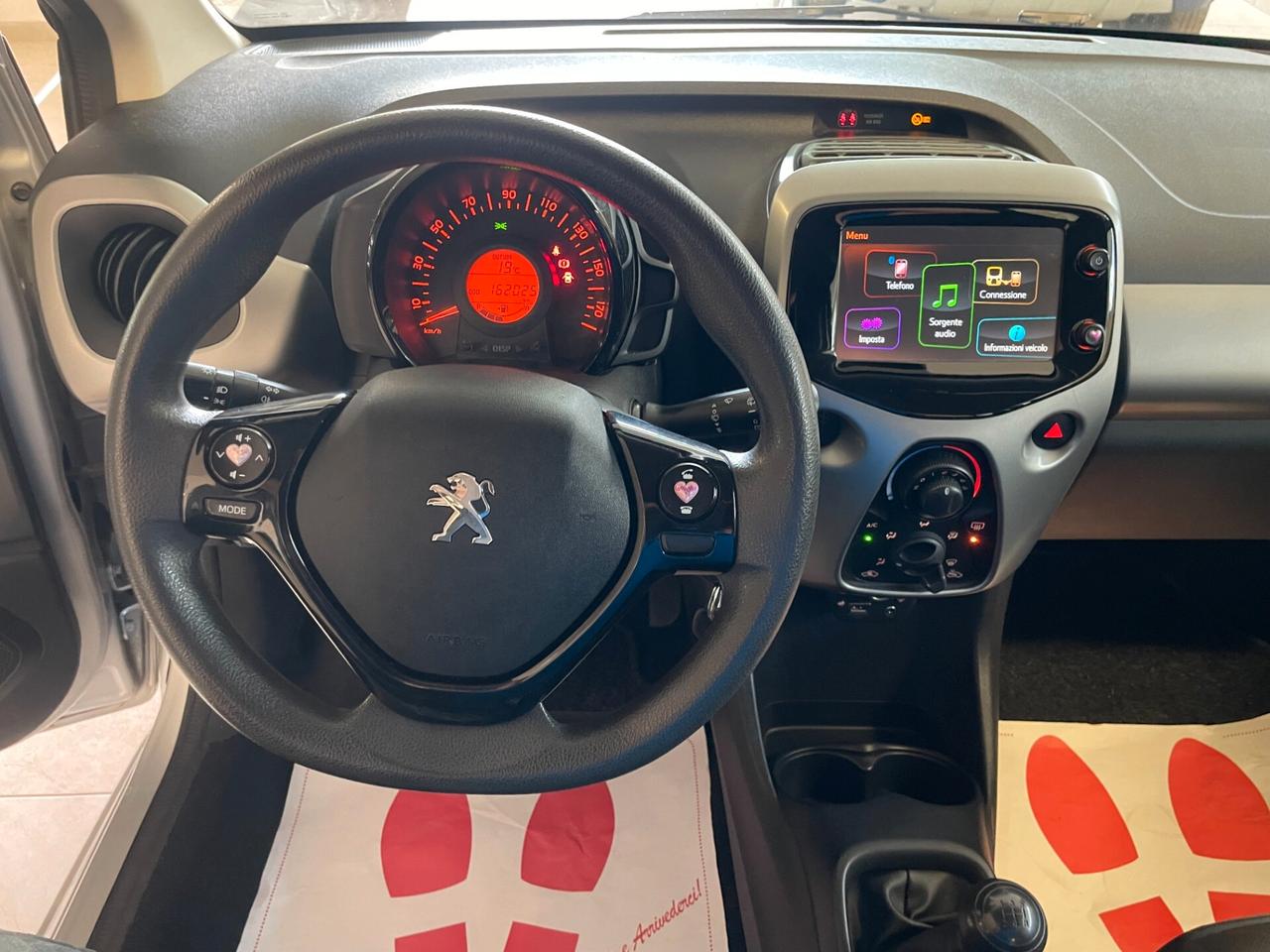 Peugeot 108 5P 1.0 68 CV Allure TOP! FULL OPT NEOPATENTATI TAGLIANDATA