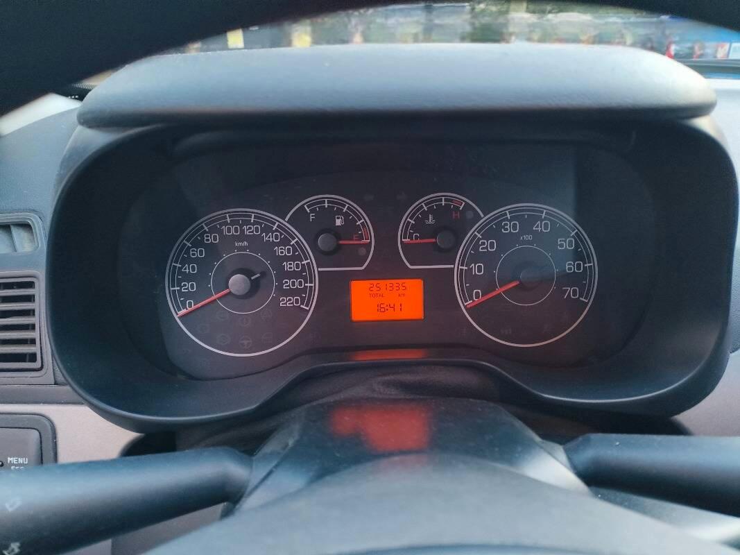 Fiat Punto III Punto III 2012 Om Autocarro