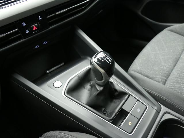 VOLKSWAGEN Golf Variant 1.0 TSI Life