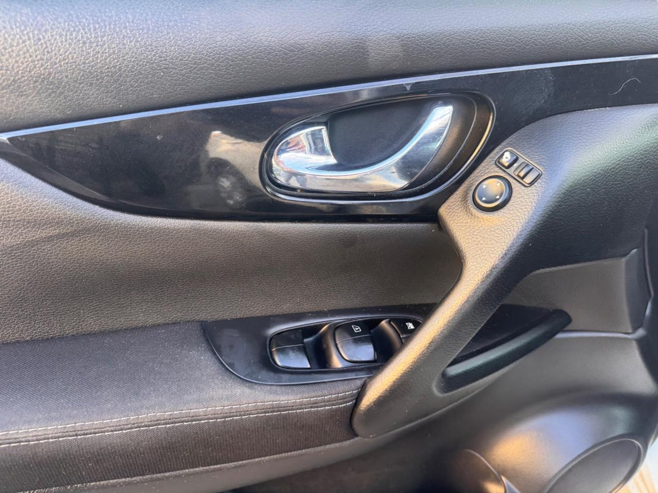 Nissan Qashqai 1.5 dCi N-vision neopaten garanzia 12 m