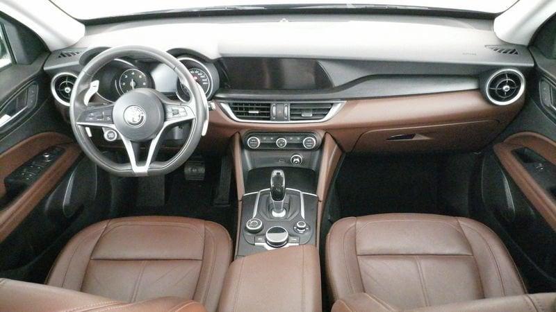 Alfa Romeo Stelvio 2.2 t Super rwd 180cv auto