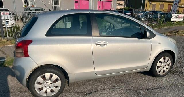 Toyota Yaris 1.3 3 porte