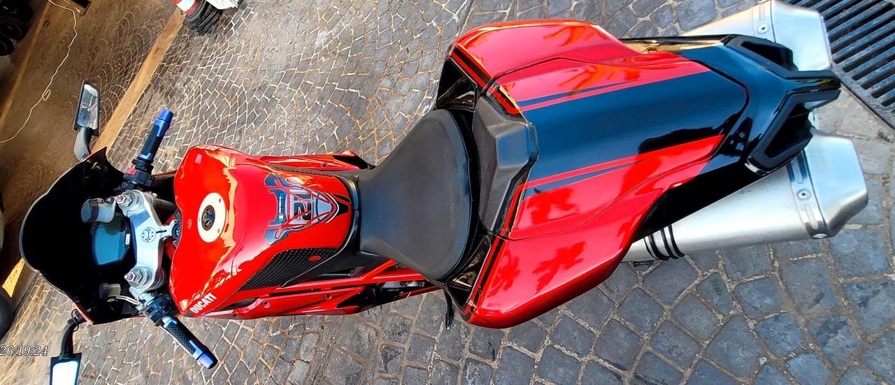 Ducati 848