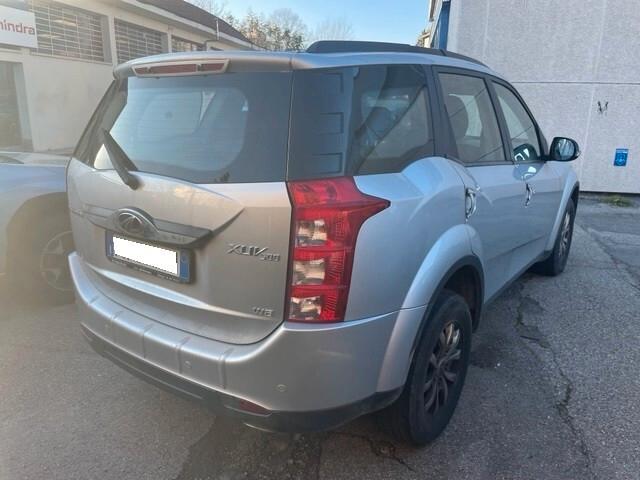 Mahindra XUV500 2.2 16V AWD W8