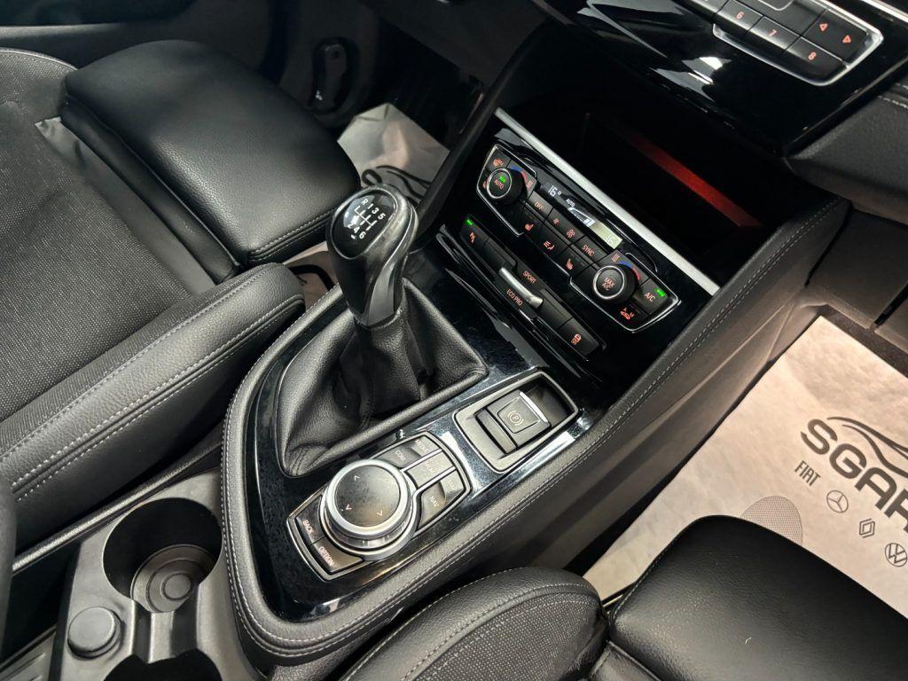 BMW 216 i Gran Tourer Advantage Full Optional