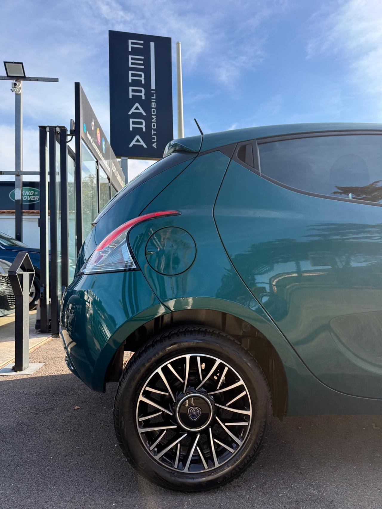 Lancia Ypsilon 1.2 69 CV 5 porte GPL Ecochic Platinum