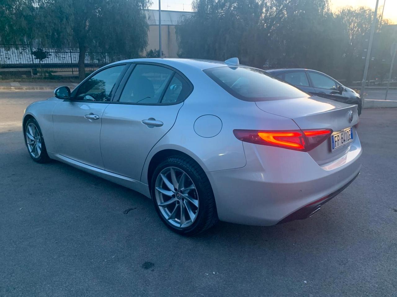 Alfa Romeo Giulia 2.2 Turbodiesel 180 CV Business Sport - 2018