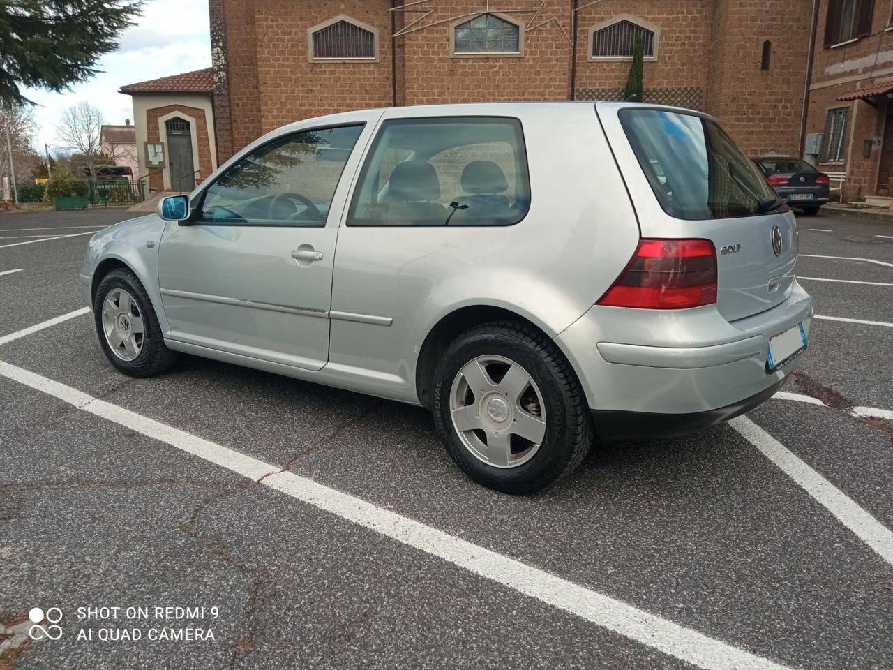 Volkswagen Golf 1.6 cat 3 porte