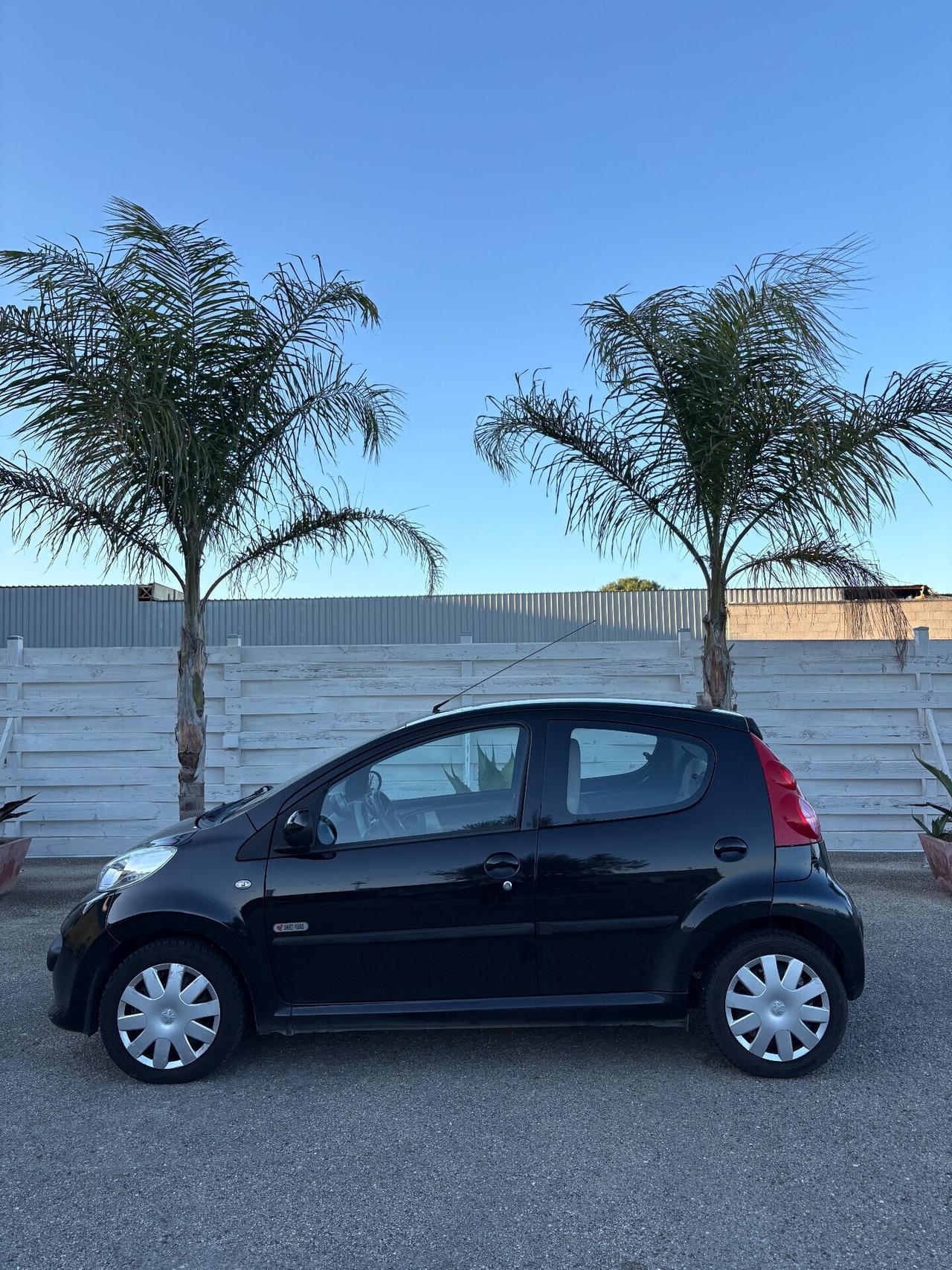 Peugeot 107 1.0 benzina 5p. In perfette condizioni