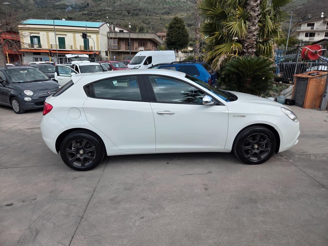 Alfa Romeo Giulietta 1.6 JTDm-2 105 CV - PERFETTA
