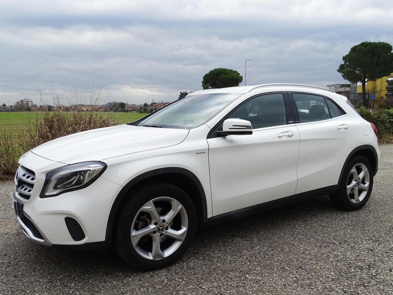 Mercedes-Benz GLA 180 Sport PACCHETTO AMG SPECIAL EDITION