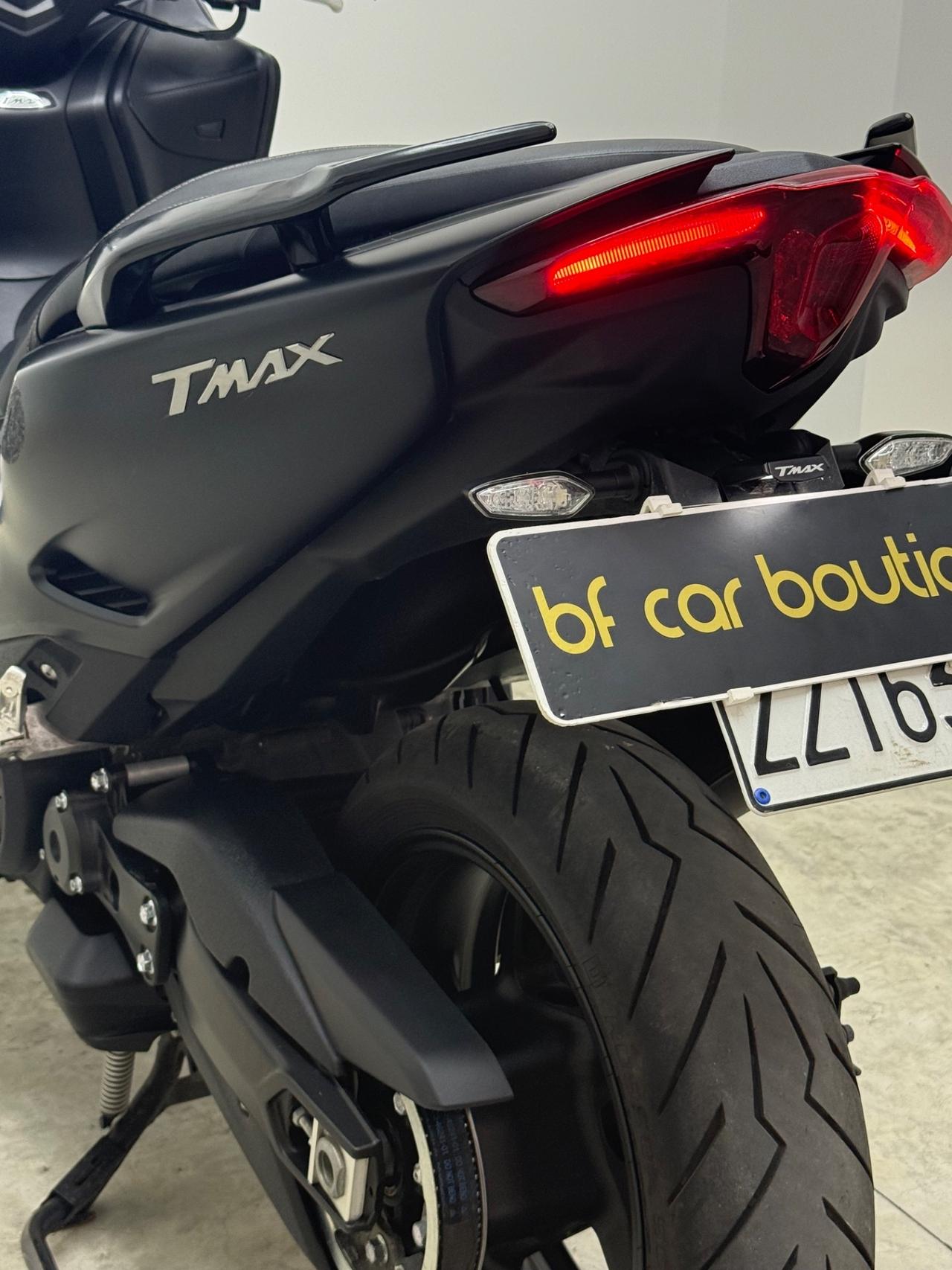 Yamaha TMAX 560