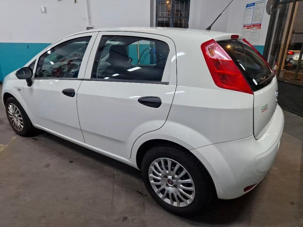 Fiat Punto 1.4 8V 5 porte Easypower 4 posti