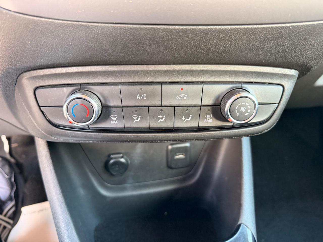 Opel Crossland 1.5 ECOTEC D 110CV Ultimate CAR PLAY FULL LED