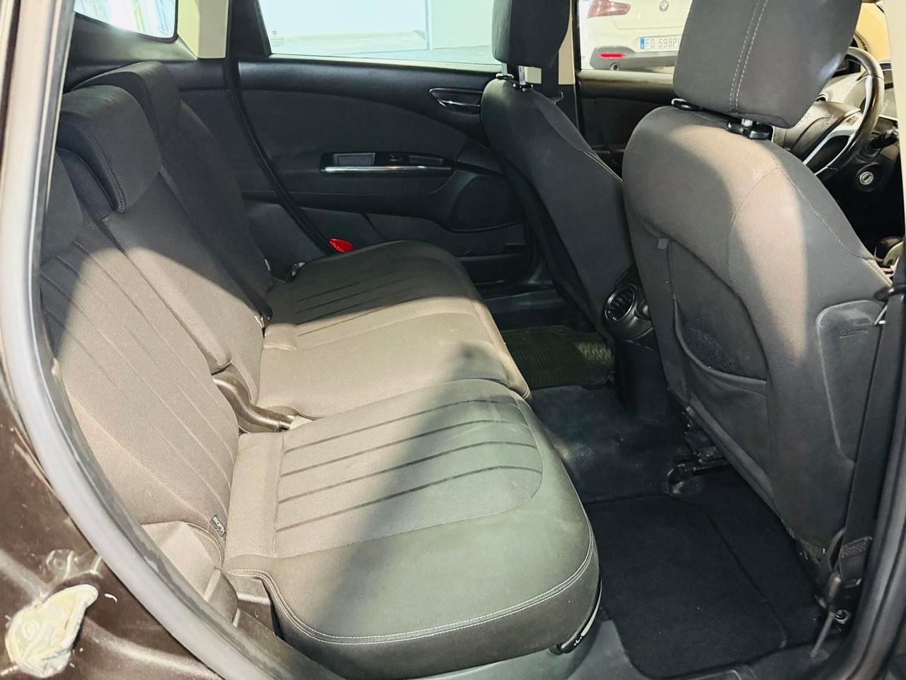 Lancia Delta 1.6 MTJ*120 CV Gold*NEOPATENTATI*