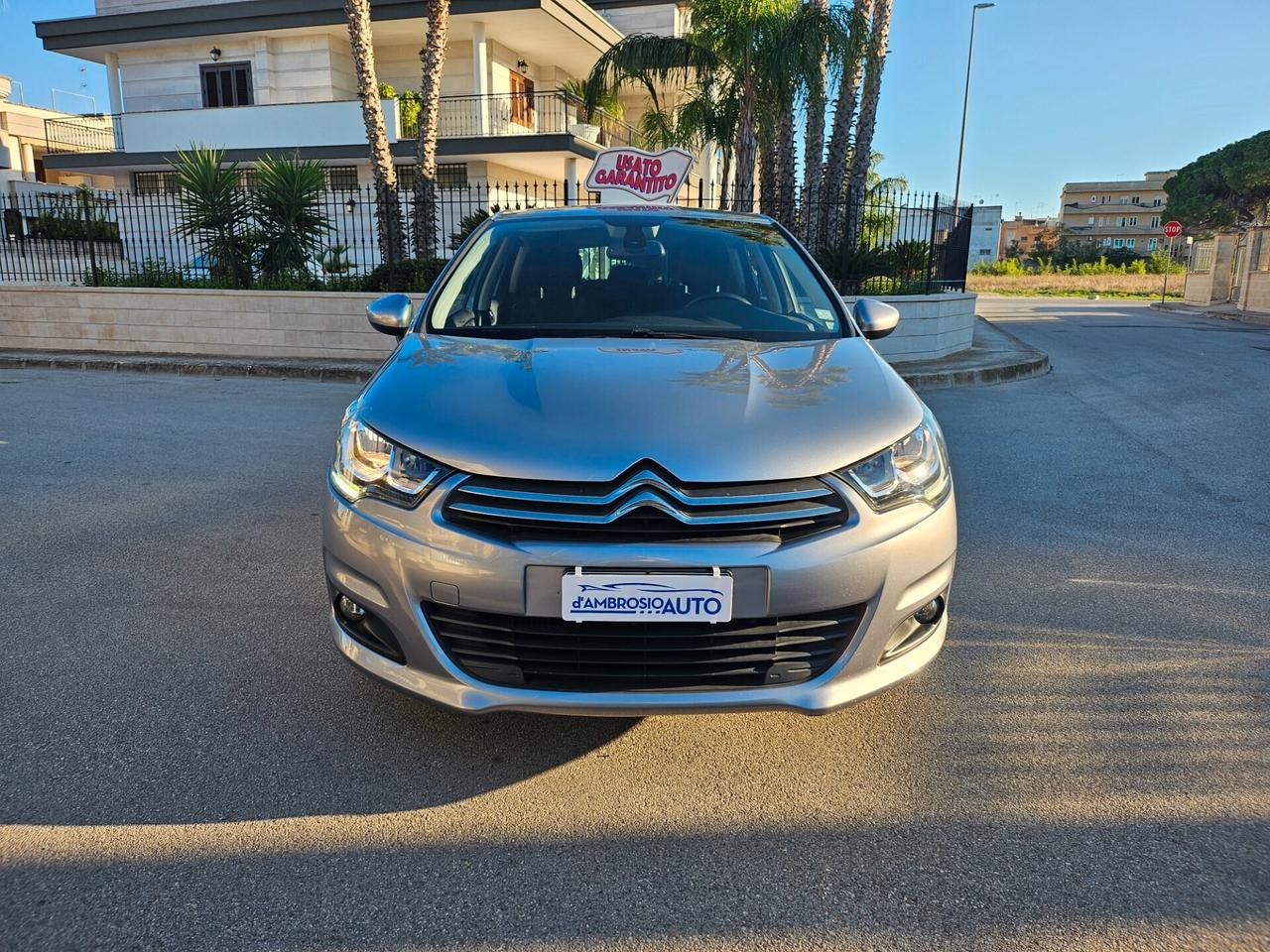 Citroen C4 Berlina 5pt. 1.6 BlueHdi 100cv Fell my 18