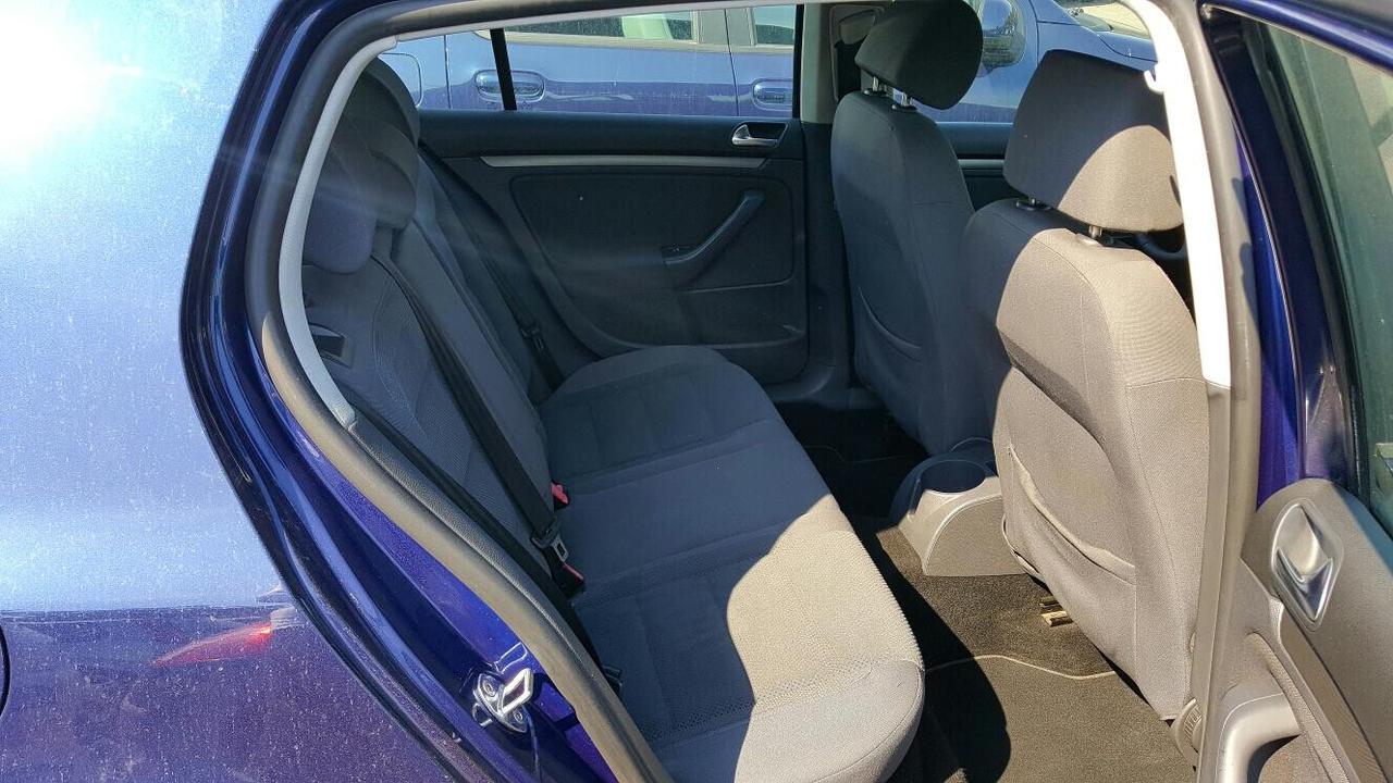 Volkswagen Golf 2.0 TDI 140CV DPF DSG 5p. Highline