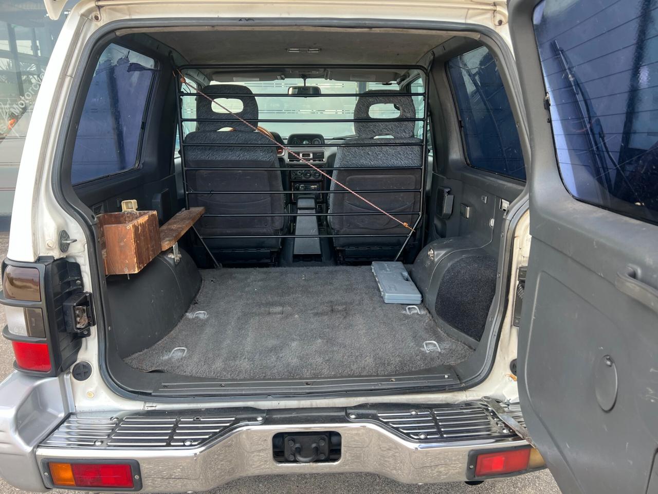 Mitsubishi Pajero 2.5 TDI Metal-top S.S. GLS Target