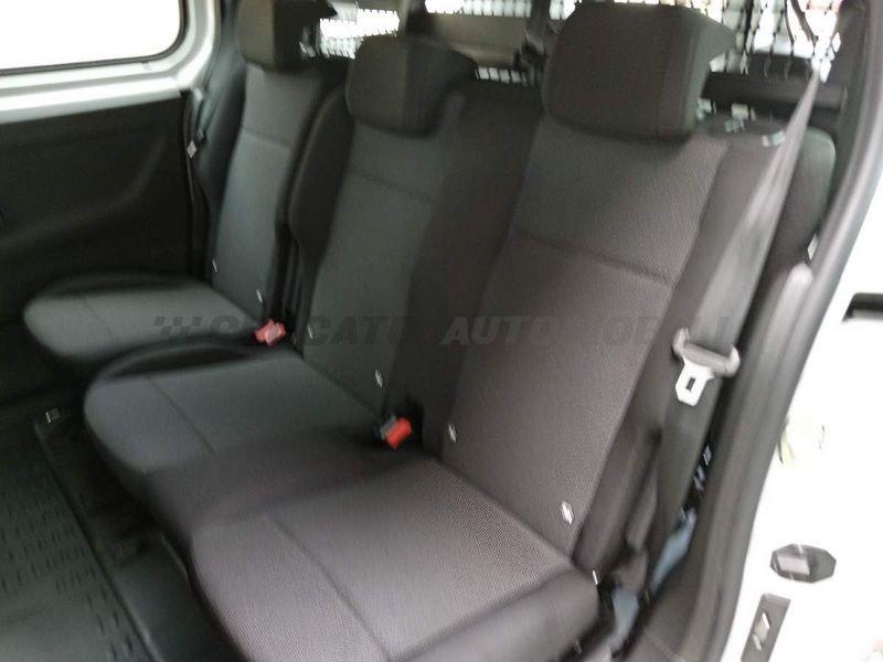 FIAT Doblò Doblò Serie 3 Crew Cab 1.5 Bluehdi 130cv At8