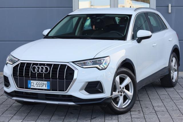 AUDI Q3 35 TDI S tronic Business Advanced