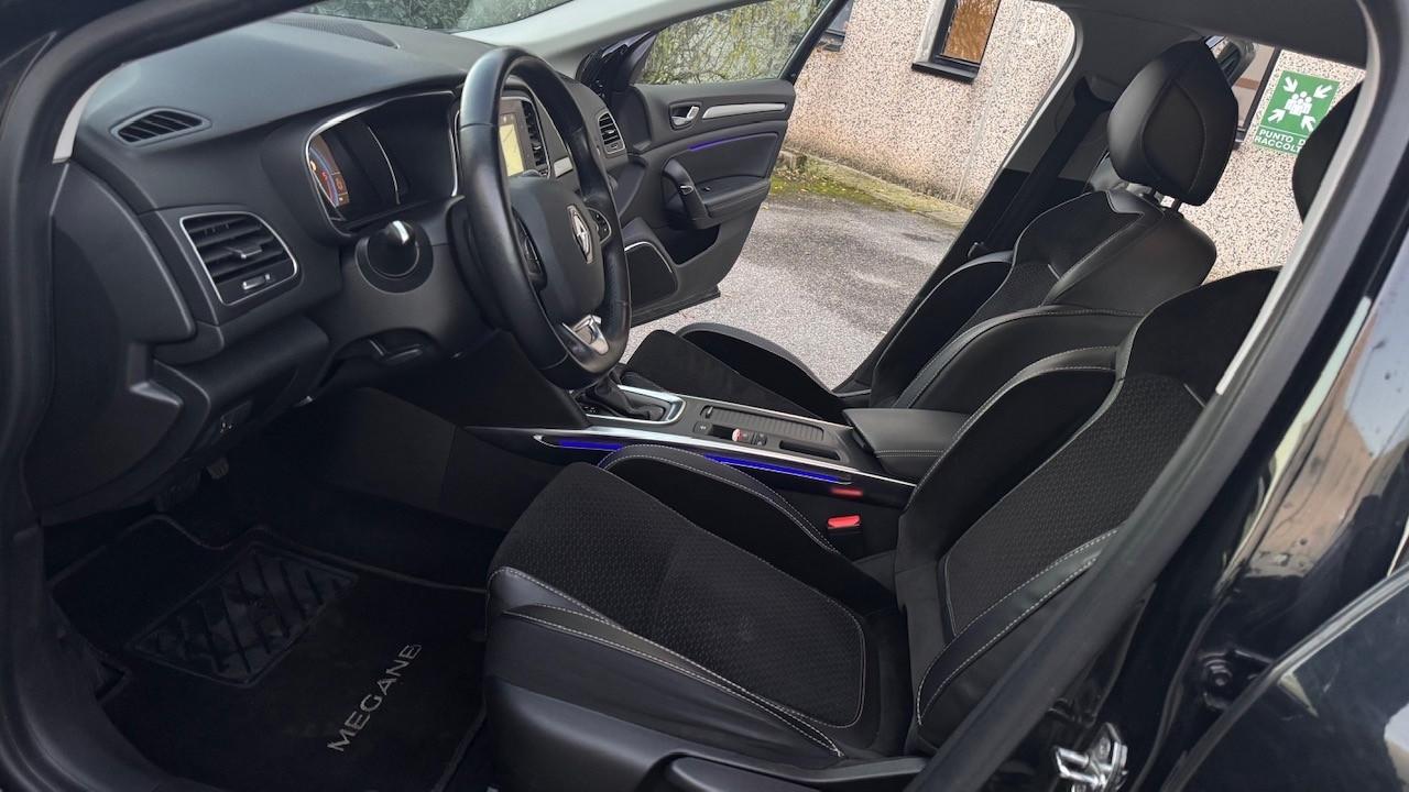 Renault Megane Mégane dCi 8V 110 CV EDC Energy Bose