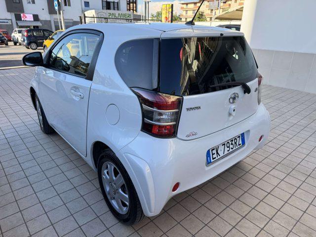 TOYOTA iQ 1.0 sol cvt