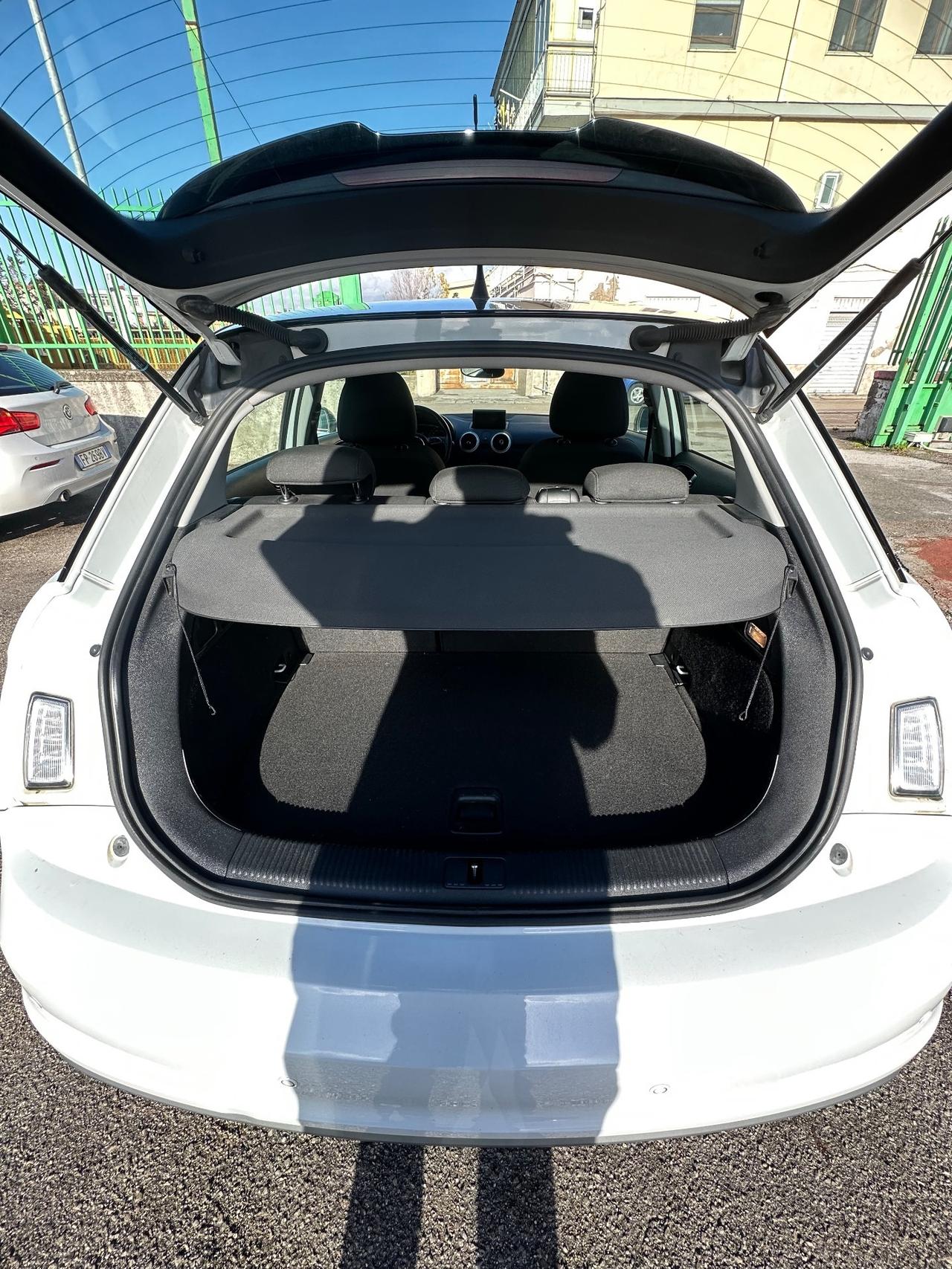 Audi A1 1.2 TFSI S line edition plus