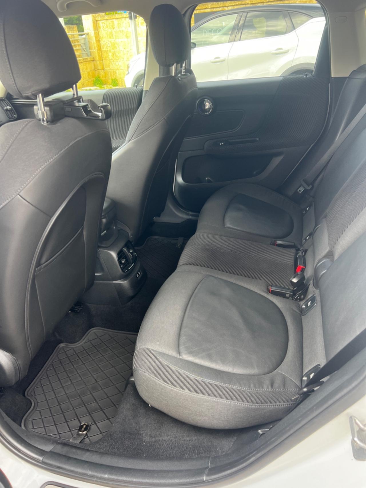 Mini Cooper Countryman 1.5 diesel iper full super bellaaa!!!