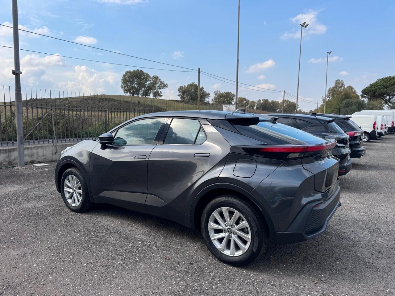 C-HR 2.0 PHEV Trend