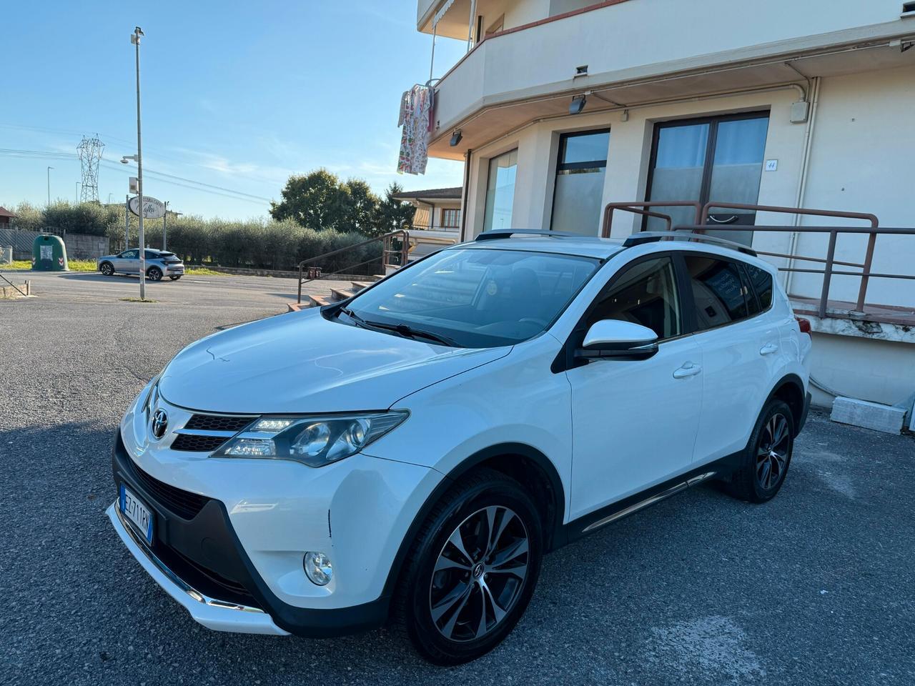 Toyota RAV 4 RAV4 2.0 D-4D 4WD Style White Ed.