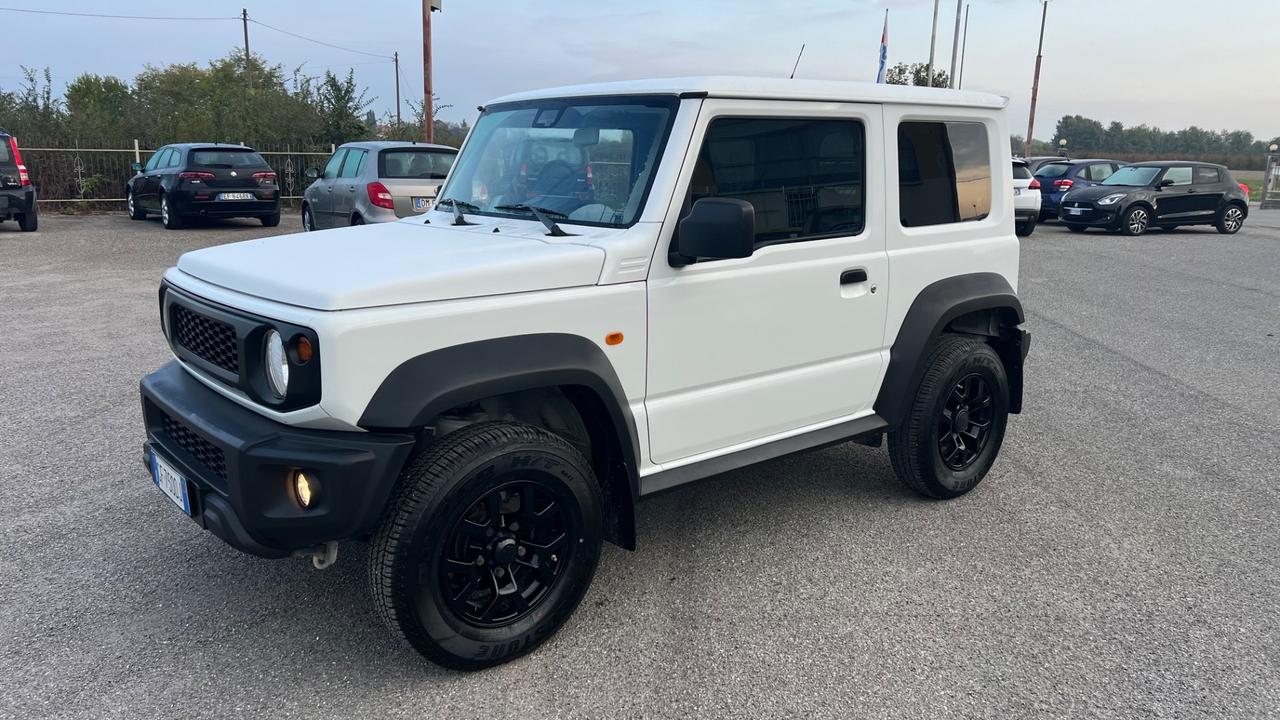 Suzuki Jimny 1.5 5MT PRO (N1)