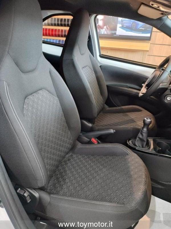 Toyota Aygo X 1.0 VVT-i 72 CV 5 porte Trend