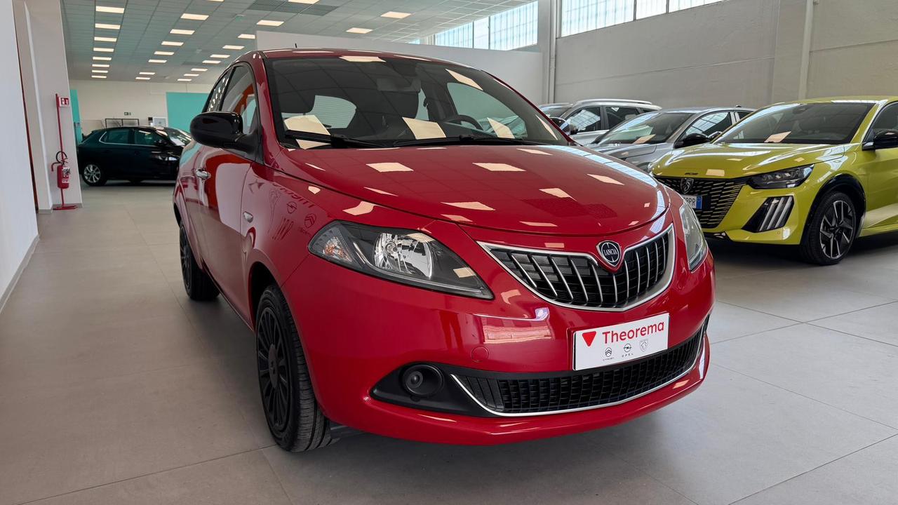 LANCIA Ypsilon III 2021 - Ypsilon 1.0 firefly hybrid Silver s&s 70c