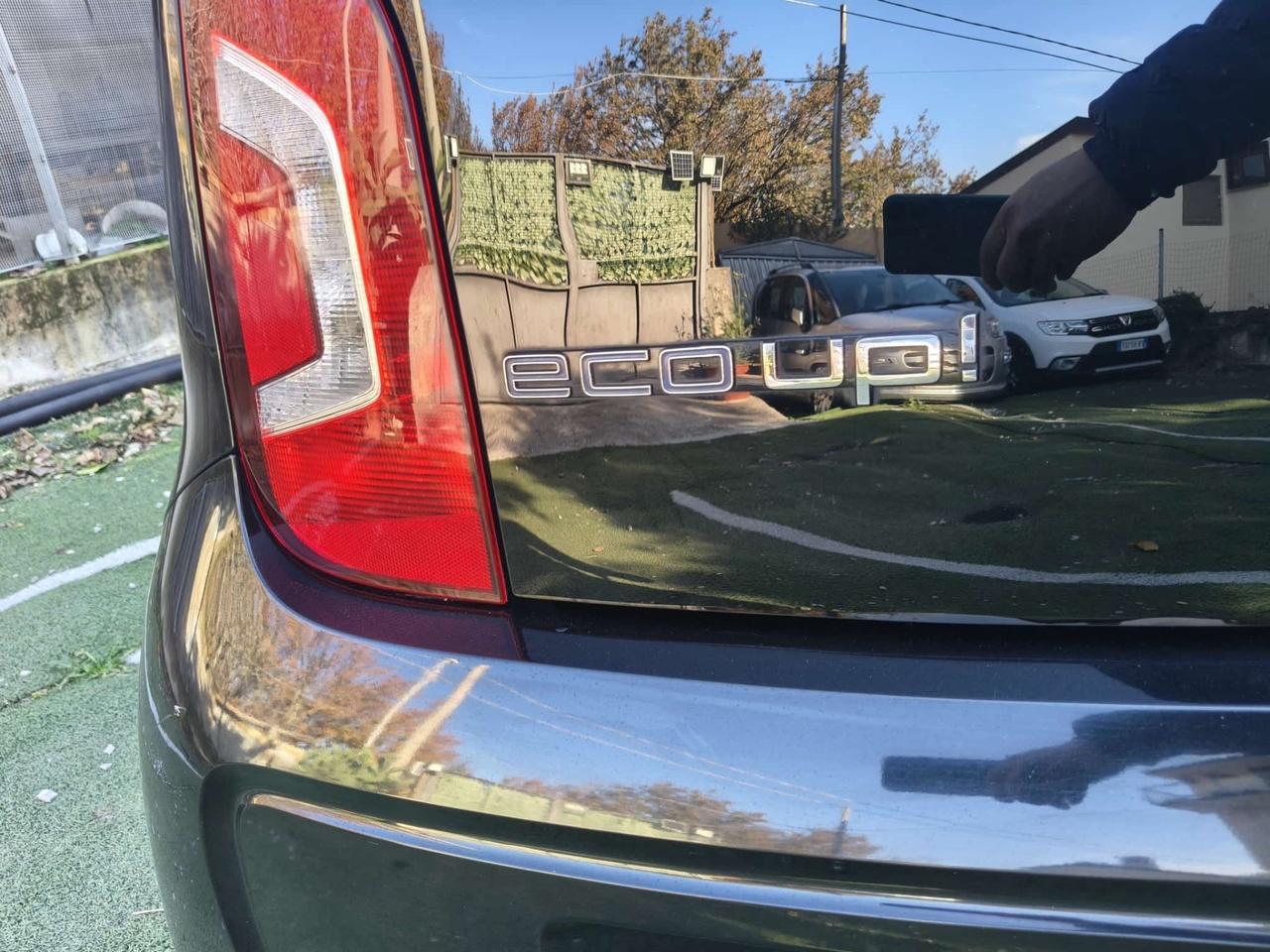 VOLKSWAGEN UP 1000 A METANO 5P FULL OPTIONAL