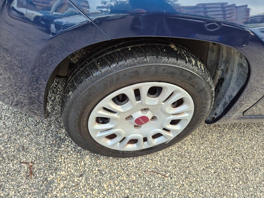 Fiat Panda 1.2 69CV COMANDI AL VOLANTE 5POSTI