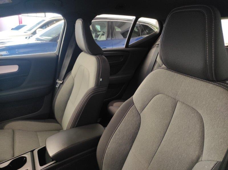 VOLVO XC40 (2017-->) - XC40 T2 Core