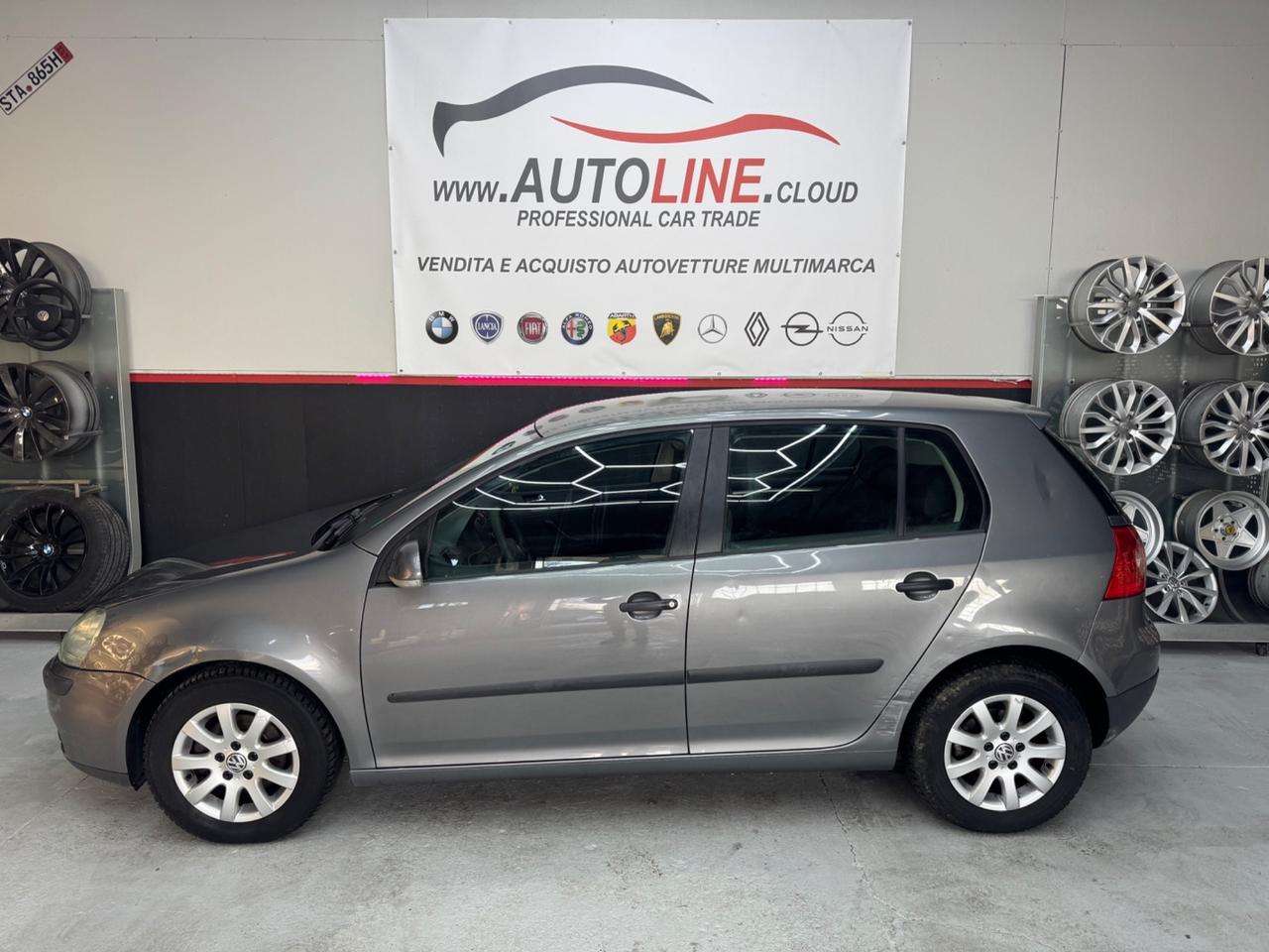 VW Golf 5 1.6 Benzina Metano 5P ADATTA NEOPATENTATI