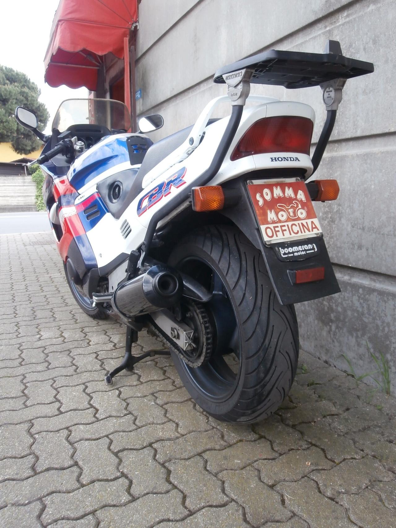 HONDA CBR 1000 F del 1993 compreso trapasso-tagliando-garanzia