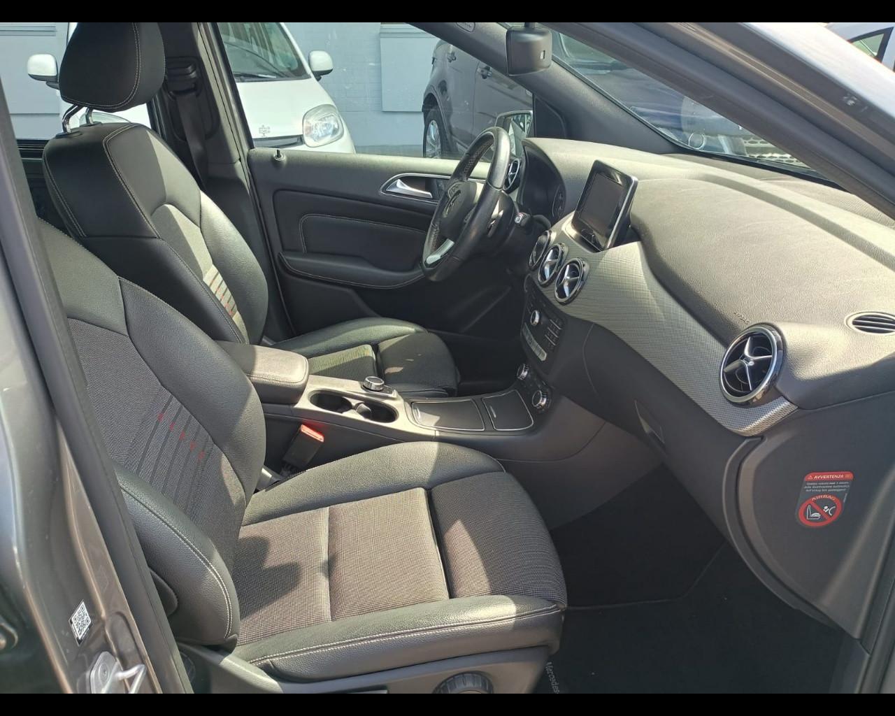 Mercedes-Benz Classe B (T246/242) - B 200 d Automatic Sport