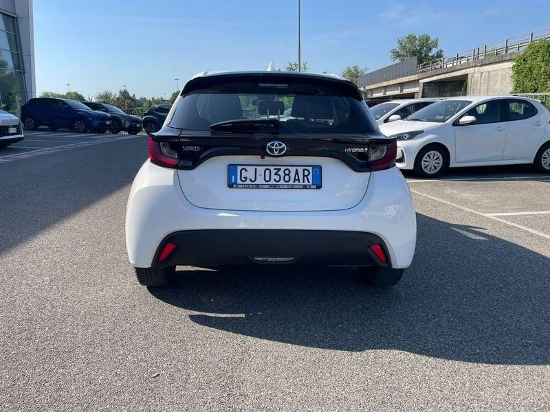 Toyota Yaris Hybrid Active MY22 GARANZIA FINO AL 2032